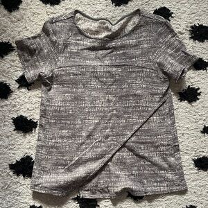 A To Z size small Gray Textured Short Sleeve Top